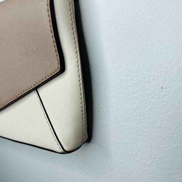 KATE SPADE Tan Cream Envelope Crossbody Style Purse Snap Closure Purse - Picture 4 of 8
